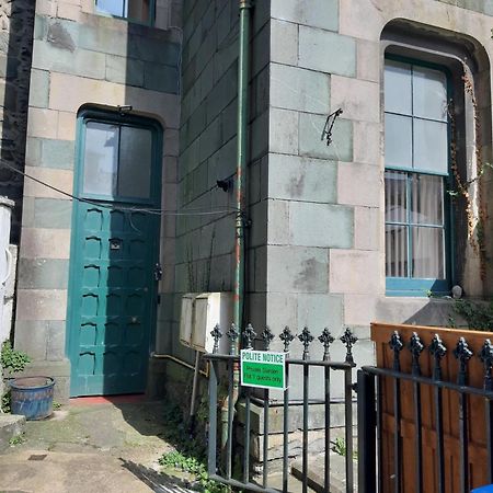 Ground Floor Barmouth Centre Apartment With Garden Exteriör bild