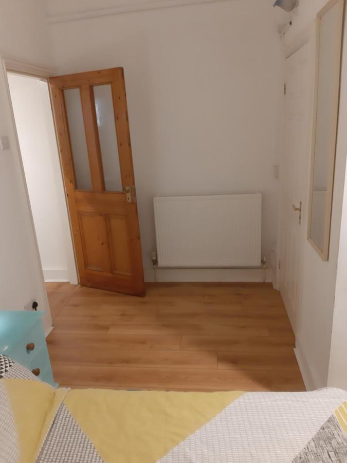 Ground Floor Barmouth Centre Apartment With Garden Exteriör bild