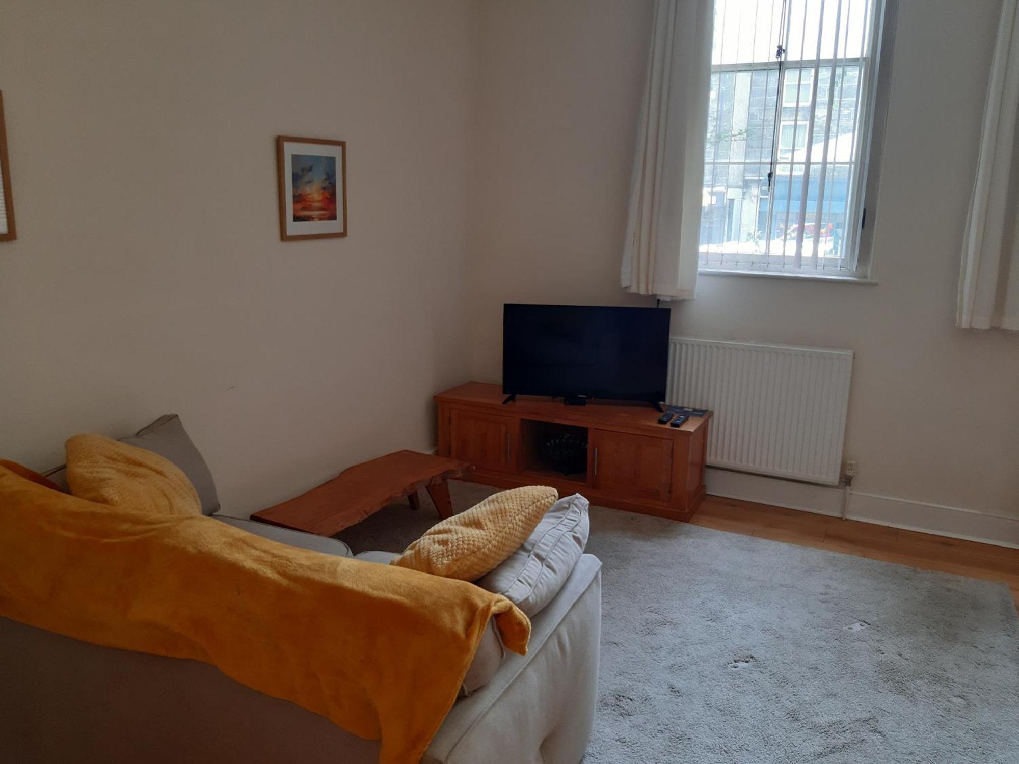 Ground Floor Barmouth Centre Apartment With Garden Exteriör bild